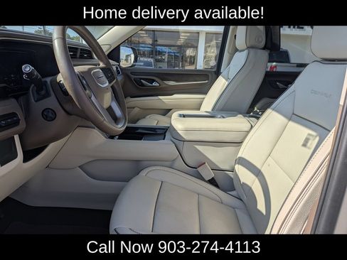 Used 2023 GMC Yukon XL Denali AWD/4WD image 32