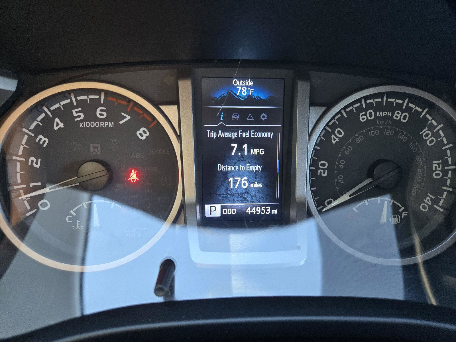Used 2021 Toyota Tacoma SR5 AWD/4WD image 17
