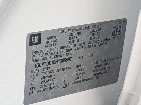 Used 2017 Chevrolet Colorado Z71 image 38