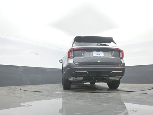 New 2026 Ford Explorer ST-Line image 32