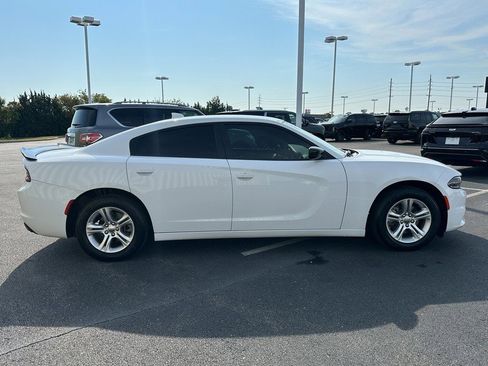 Used 2023 Dodge Charger SXT image 4
