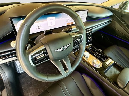 Used 2025 Genesis G80 2.5T AWD/4WD image 12