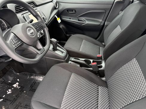 Used 2023 Nissan Versa S w/ Trunk Package image 10