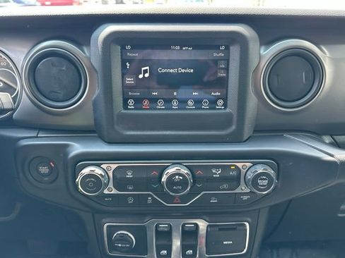 Used 2021 Jeep Wrangler Sport AWD/4WD image 35