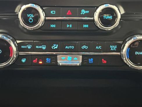 Used 2025 Ford F150 King Ranch image 19