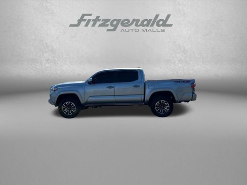Used 2023 Toyota Tacoma TRD Sport w/ Advanced Technology Package AWD/4WD image 4