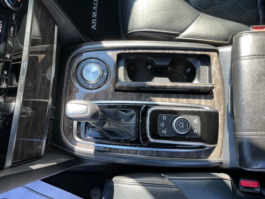 Used 2023 Nissan Armada Platinum w/ Captain's Chairs Package RWD image 20