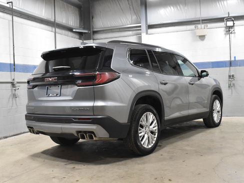 Used 2026 GMC Acadia Elevation w/ Elevation Premium Package FWD image 26