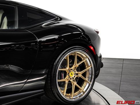Used 2022 Ferrari Roma RWD image 14