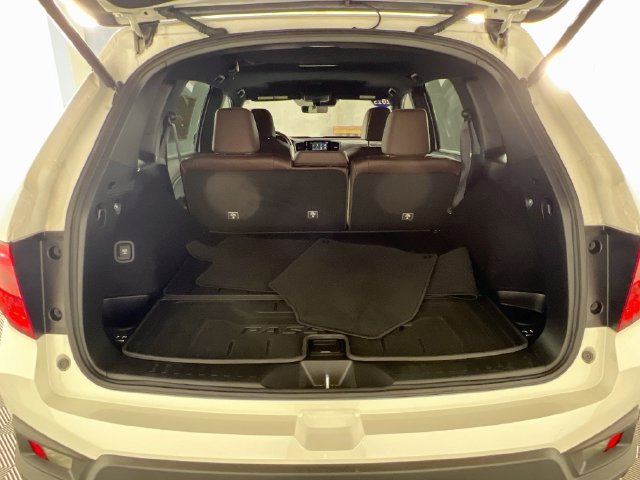 Used 2025 Honda Passport EX-L image 29