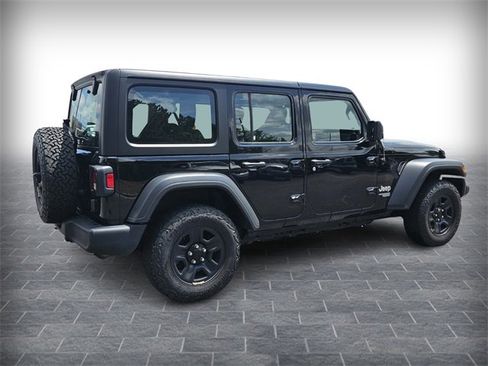 Used 2019 Jeep Wrangler Unlimited Sport image 4