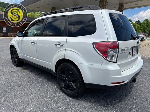 Used 2010 Subaru Forester 2.5X Premium AWD/4WD image 3