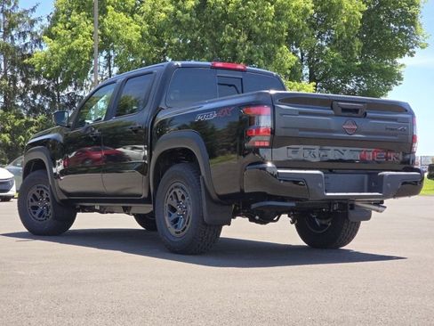 New 2026 Nissan Frontier PRO-4X w/ Tow Package AWD/4WD image 9