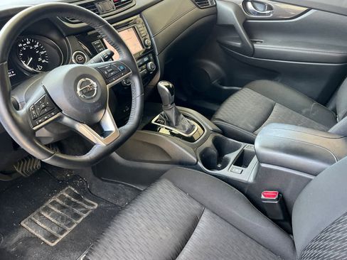 Used 2019 Nissan Rogue SV w/ Sun & Sound Touring Package AWD/4WD image 14
