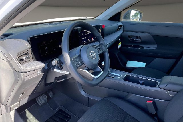 New 2027 Nissan Kicks S FWD image 7