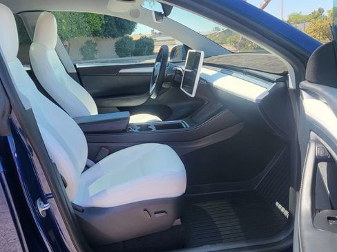Used 2023 Tesla Model Y Long Range image 19