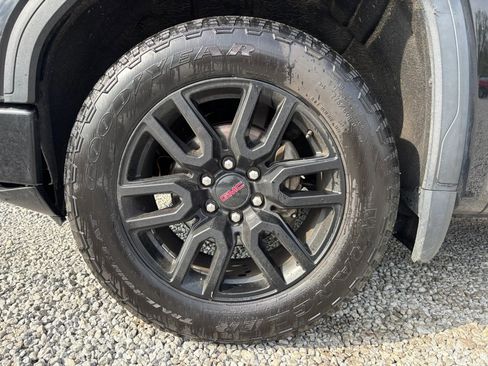 Used 2020 GMC Sierra 1500 Elevation w/ Elevation Value Package image 12