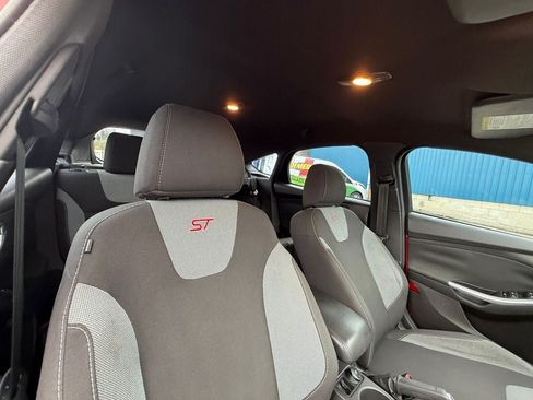 Used 2013 Ford Focus ST FWD image 17