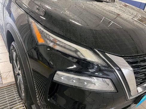 Used 2023 Nissan Rogue SV AWD/4WD image 32