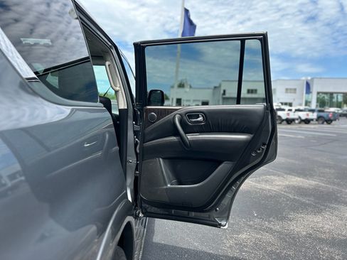 Used 2024 Nissan Armada Platinum w/ Captain's Chairs Package RWD image 20