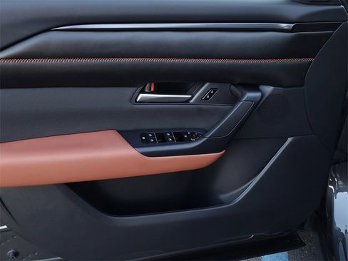 Certified 2025 MAZDA CX-50 AWD 2.5 Turbo w/ Premium Pkg image 10