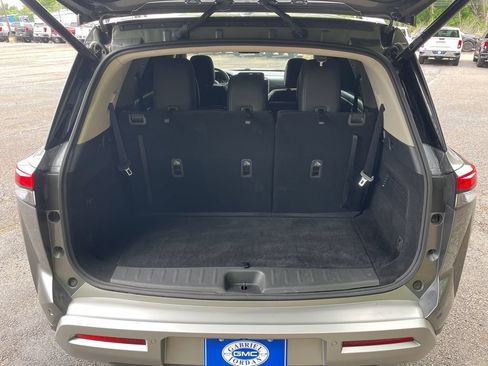 Used 2023 Nissan Pathfinder SL w/ Lighting Package (N92) FWD image 39