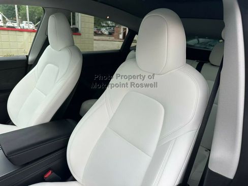 Used 2023 Tesla Model Y Long Range AWD/4WD image 15
