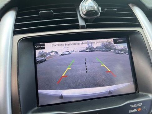 Used 2013 Ford Edge SEL image 25