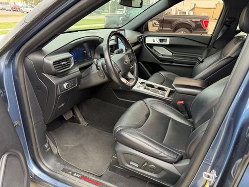 Used 2020 Ford Explorer ST w/ ST Street Pack image 13