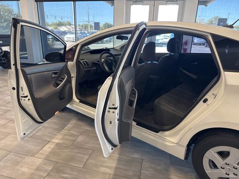 Used 2011 Toyota Prius Two image 15