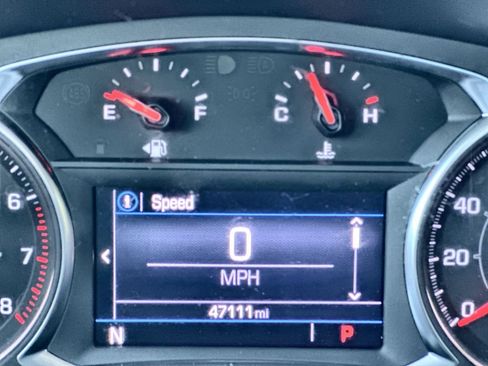 Certified 2023 GMC Acadia SLE w/ Driver Convenience Package image 12