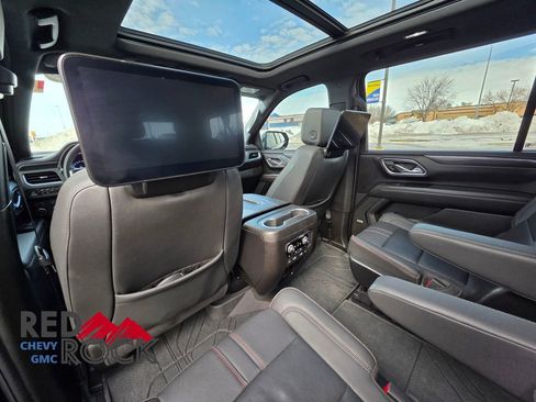 Used 2024 Chevrolet Suburban RST w/ Sport Performance Package AWD/4WD image 14