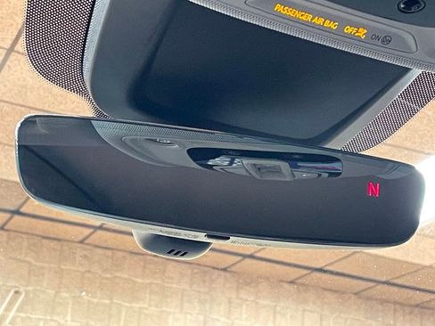 Used 2021 Audi e-tron Premium w/ Convenience Plus Package image 45