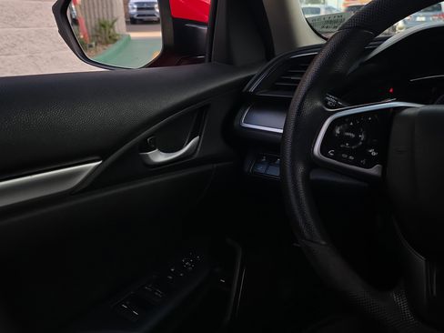 Used 2020 Honda Civic LX image 18