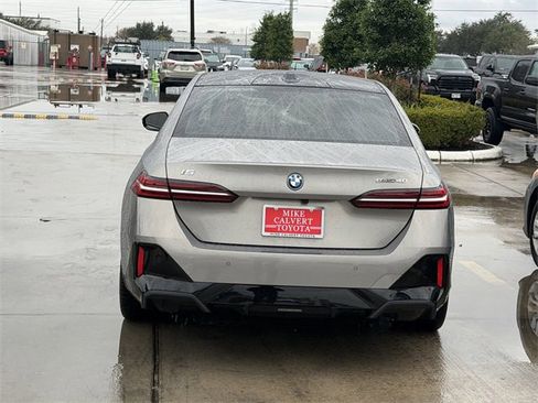 Used 2024 BMW i5 eDrive40i w/ M Sport Package image 6