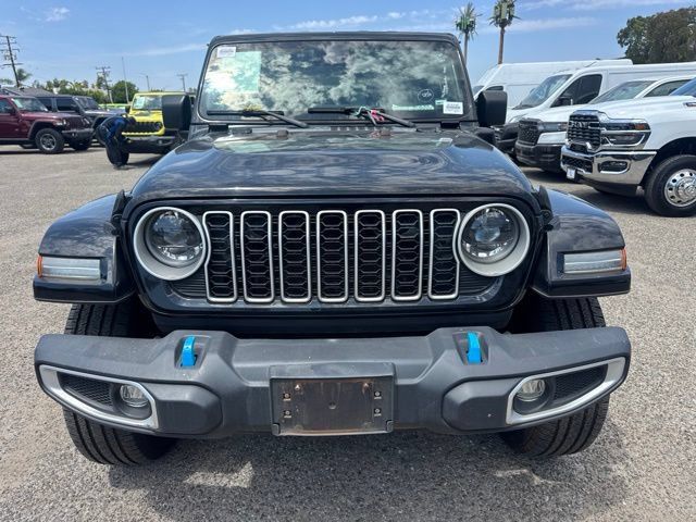 Used 2024 Jeep Wrangler Unlimited Sahara AWD/4WD image 2