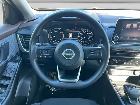 Used 2023 Nissan Rogue S AWD/4WD image 13