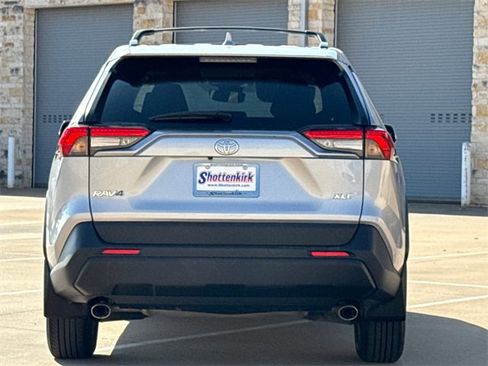 Used 2023 Toyota RAV4 XLE image 6