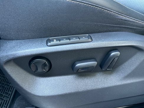 Used 2023 Volkswagen Atlas SEL AWD/4WD image 9