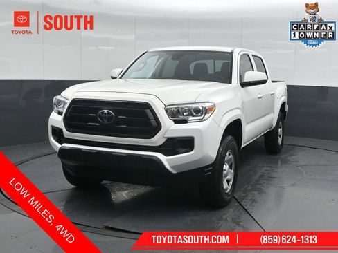 Used 2022 Toyota Tacoma SR AWD/4WD image 6