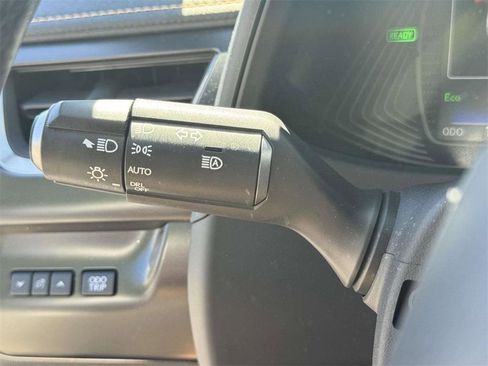 Used 2023 Lexus UX 250h AWD w/ Premium Package image 26