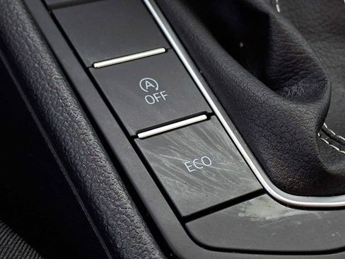 Used 2024 Volkswagen Jetta Sport image 24