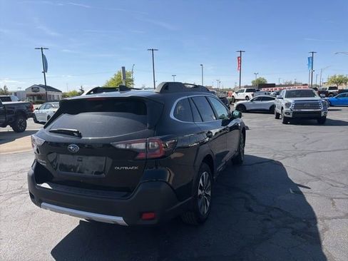 Used 2025 Subaru Outback Limited AWD/4WD image 6