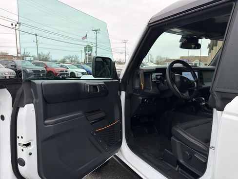 Used 2024 Ford Bronco Badlands AWD/4WD image 11