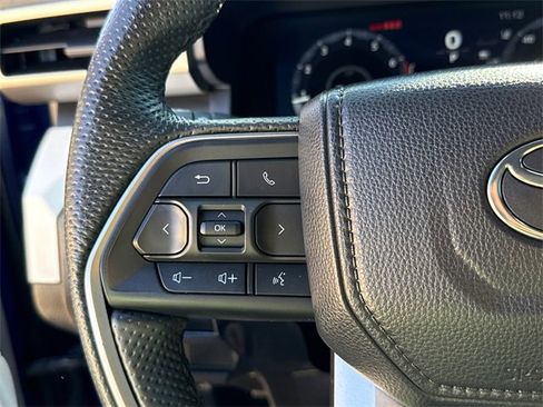 Used 2024 Toyota Tacoma TRD Sport image 29
