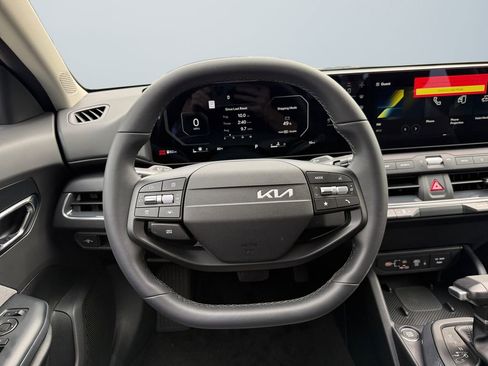 New 2025 Kia K4 EX image 12