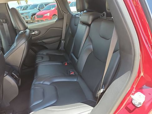 Used 2021 Jeep Cherokee Latitude Plus FWD image 22
