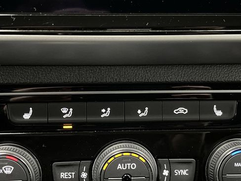 Used 2022 Volkswagen Atlas SE w/ Black Wheel Package image 7