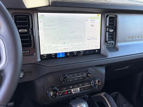 New 2025 Ford Bronco Badlands image 7