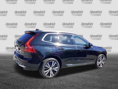 Certified 2023 Volvo XC60 B5 Plus w/ Climate Package image 11